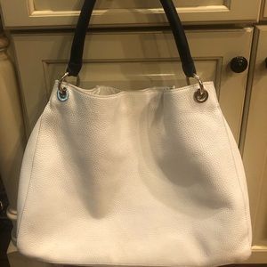 Mark & Graham white pebbled leather tote w/ navy handle &extra new white handle
